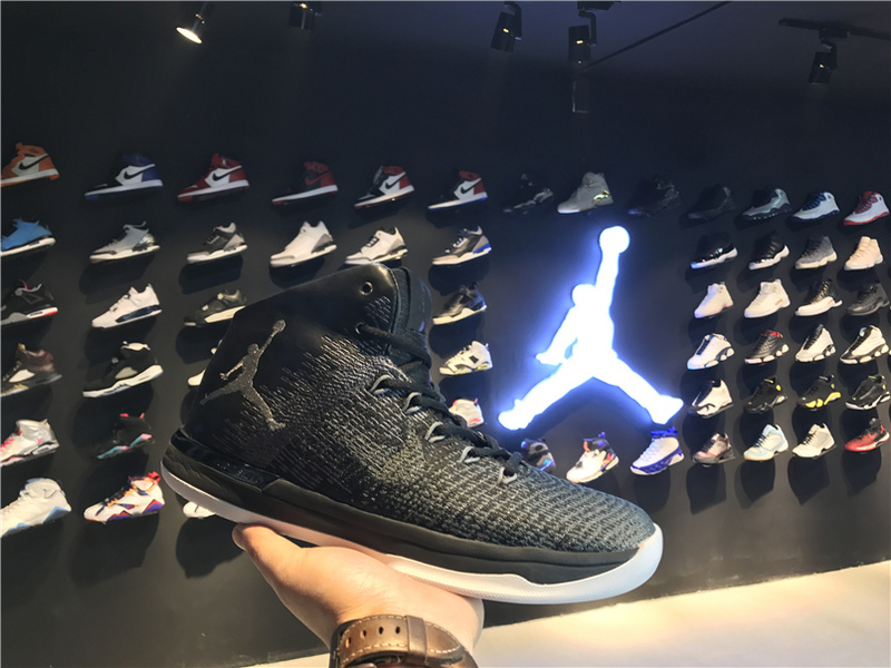 Air Jordan 31 Black Cat 845037 010